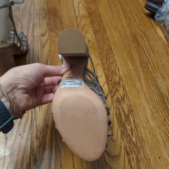 NWOT Schutz Jaden Sandal Neutral -- 8 size - Picture 7 of 7